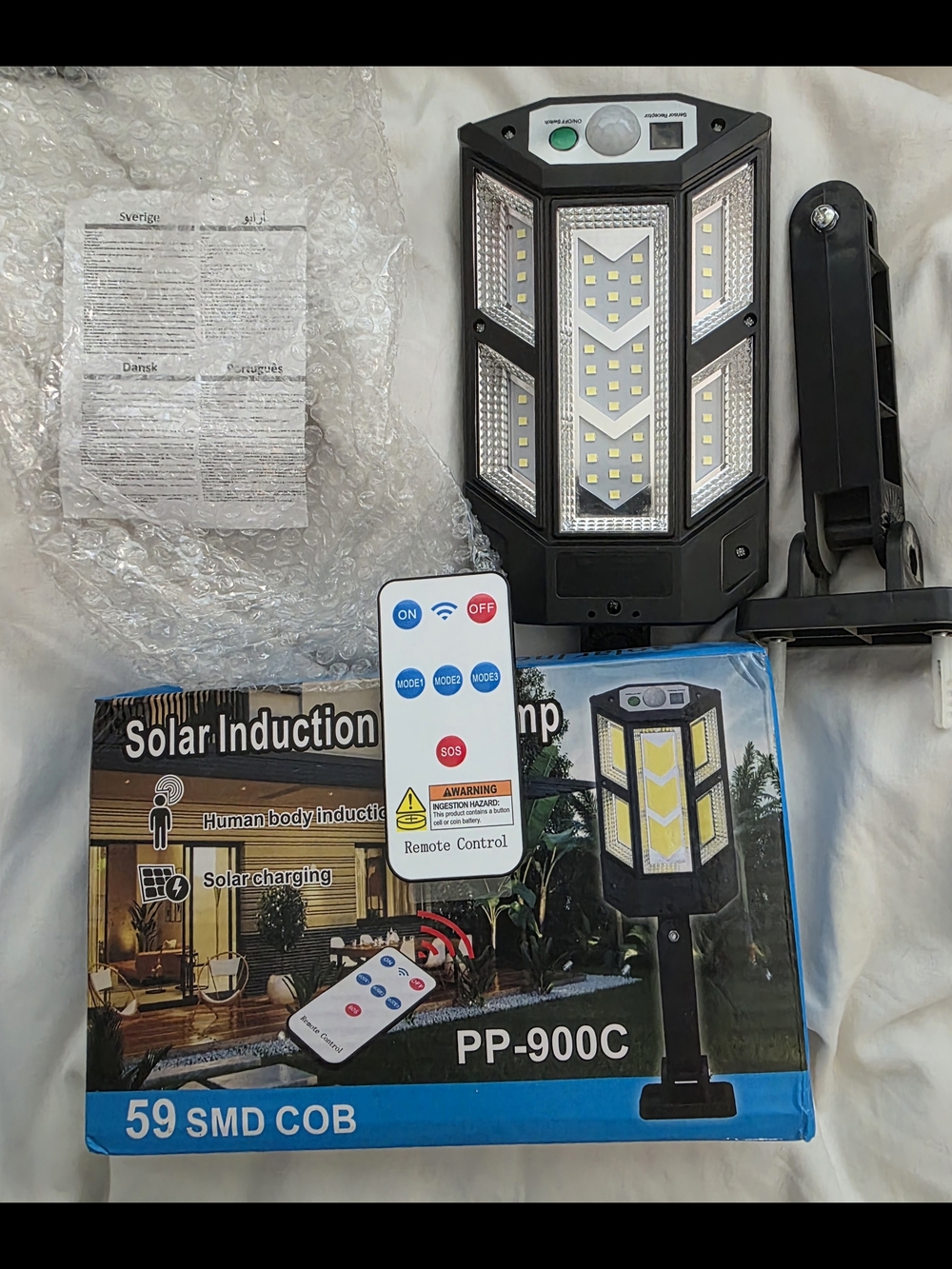New Solar Induction Lamp - Black Outdoor LED Wall Light with Remote